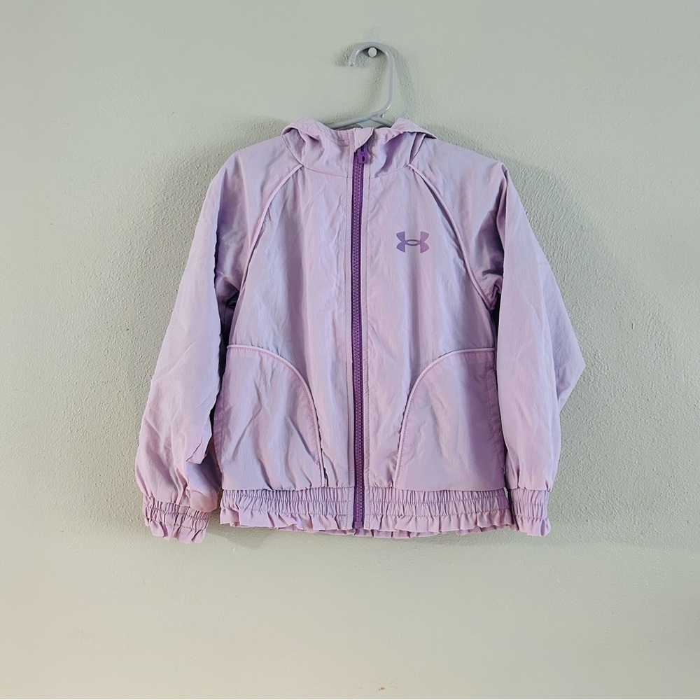 Girls Purple Under Armour Wintuck Crinkle Lined Windbreaker. Size 4
